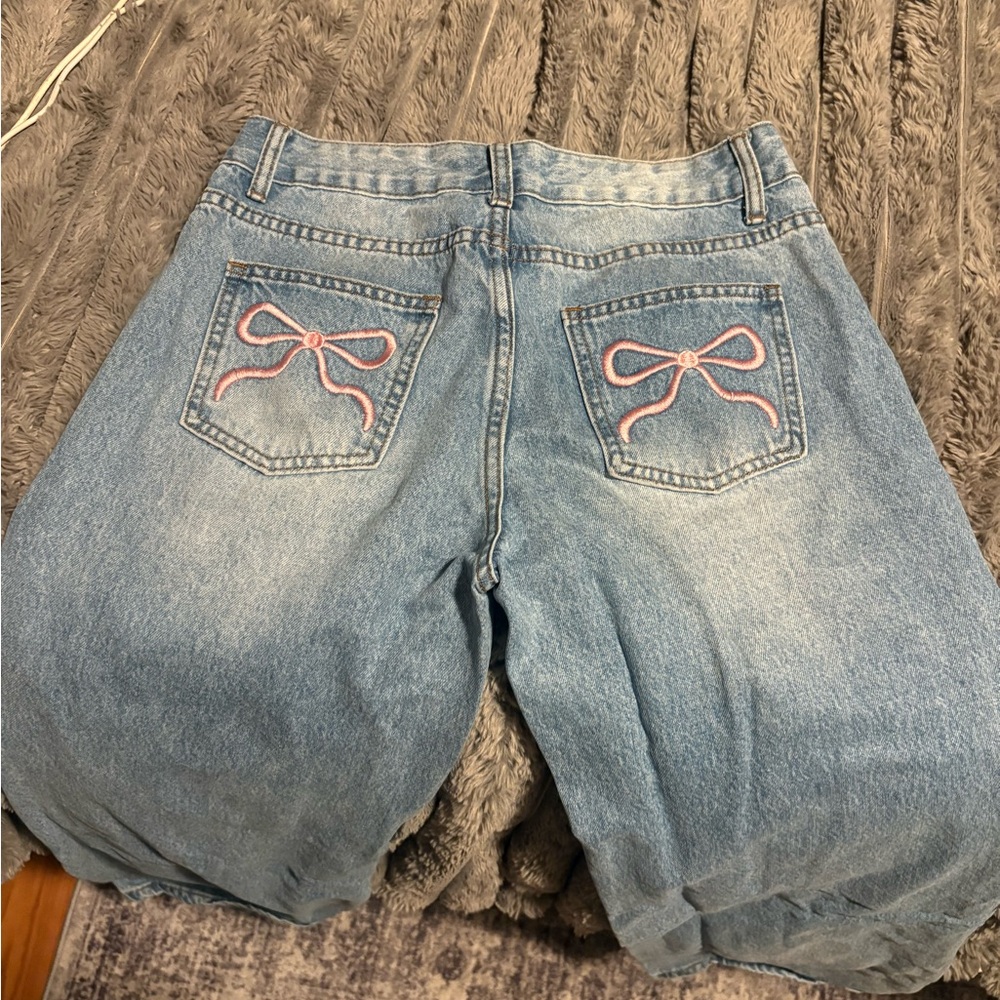 Telepatía Women's Jeans with Pink Bow Accents - Size 26
